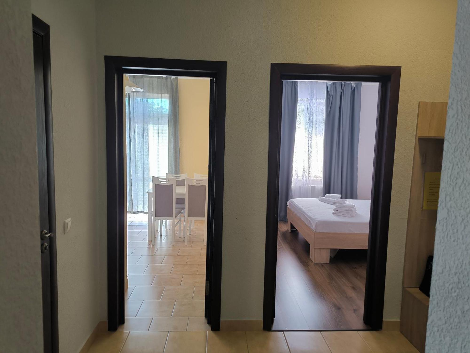 Apartments Domovik Parkaniya, 2A มุกาเชเว ภายนอก รูปภาพ